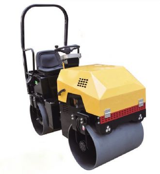 點擊查看詳細信息<br>標題：1.5T(噸)液壓壓路機 閱讀次數：3881